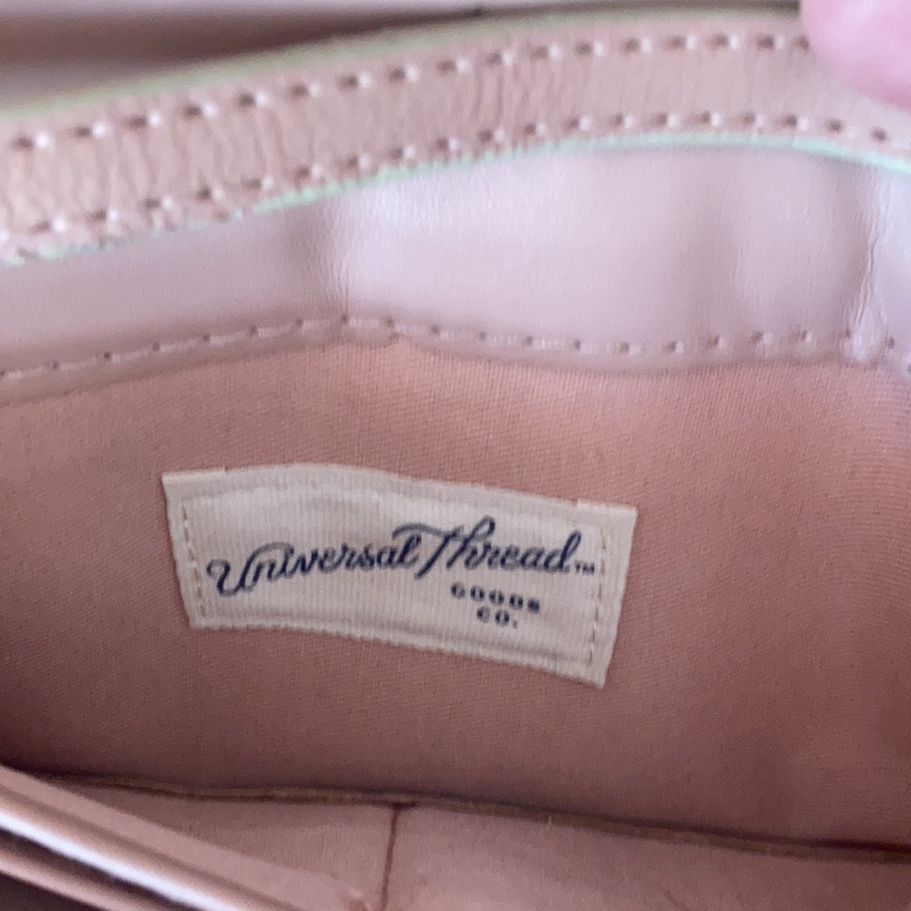 Nwot Universal Thread Blush Bag - image 5